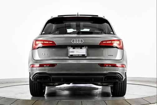 2025 Audi Q5 45 S line Premium Plus
