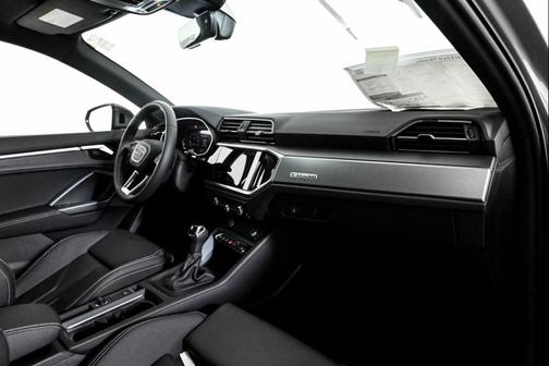 2025 Audi Q3 S line Premium 45 TFSI quattro