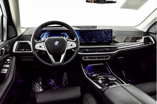 2024 BMW X7 xDrive40i