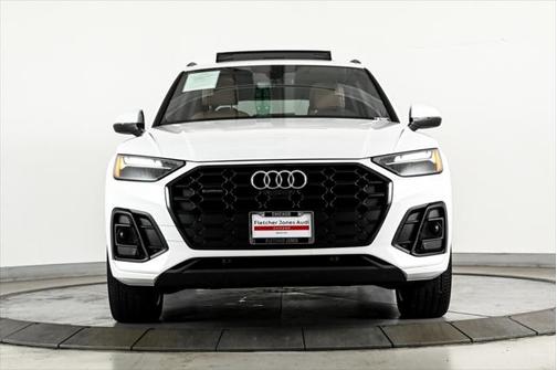 2022 Audi Q5 45 S line Premium Plus