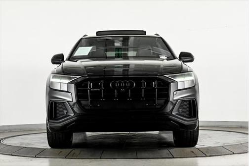 2022 Audi Q8 55 Premium Plus