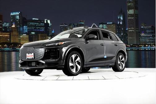 2025 Audi Q6 e-tron Premium Plus quattro