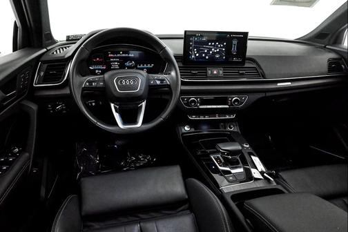 2023 Audi Q5 45 S line Premium Plus