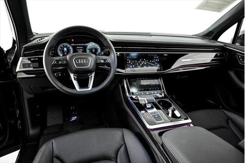 2025 Audi Q7 55 Premium Plus