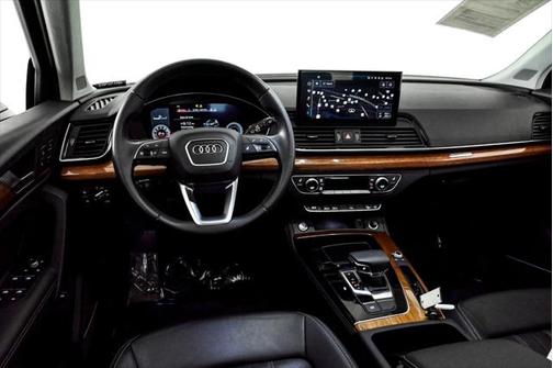 2022 Audi Q5 45 S line Premium Plus