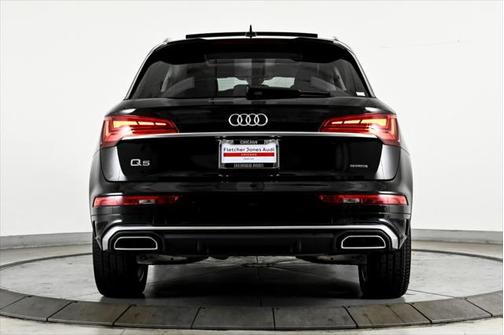 2022 Audi Q5 45 S line Premium Plus