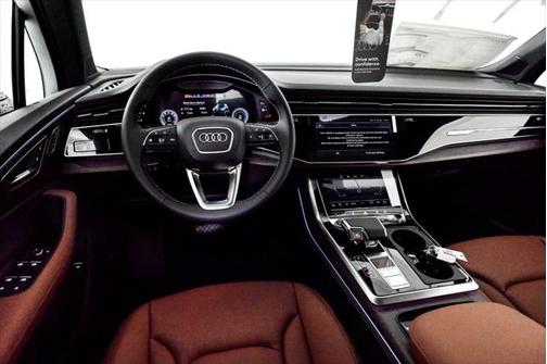 2025 Audi Q7 55 Premium Plus