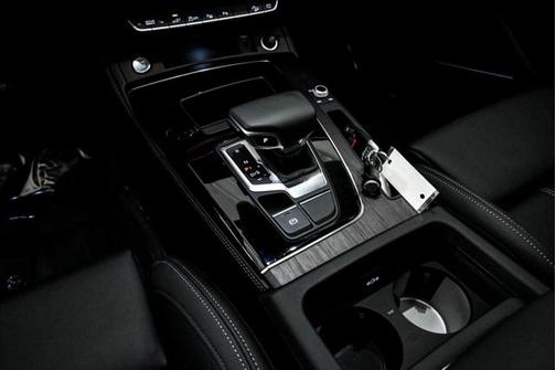 2024 Audi Q5 55 S line Prestige