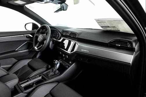 2025 Audi Q3 S line Premium 45 TFSI quattro