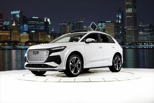 2022 Audi e-tron Premium Plus