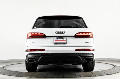 2025 Audi Q7 55 Prestige