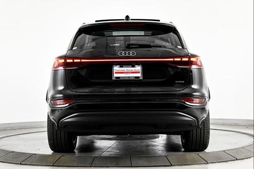 2025 Audi Q6 e-tron Premium Plus quattro