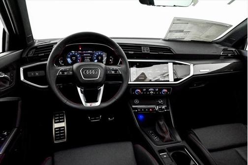 2025 Audi Q3 45 S line Premium Plus