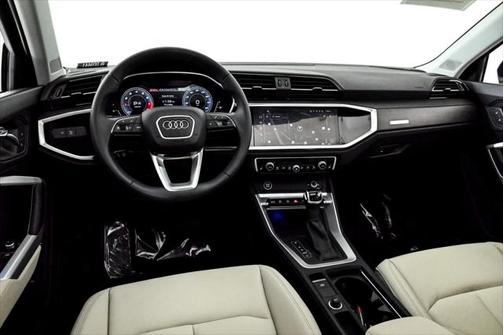 2025 Audi Q3 45 S line Premium Plus