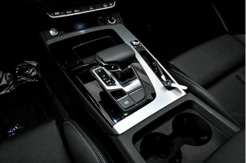 2025 Audi Q5 45 S line Premium Plus