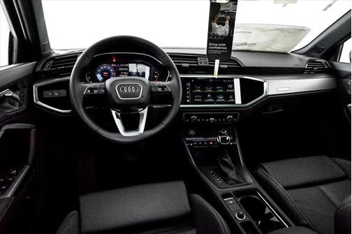 2025 Audi Q3 S line Premium 45 TFSI quattro