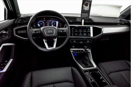2025 Audi Q3 45 S line Premium Plus