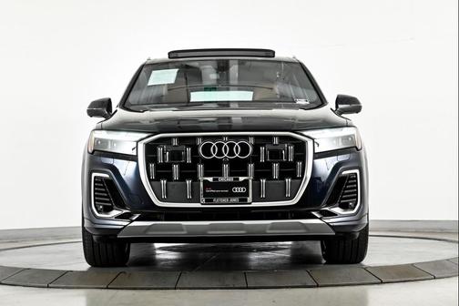 2025 Audi Q7 55 Prestige
