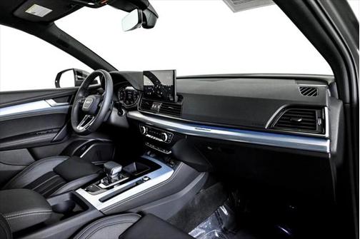 2025 Audi Q5 Sportback CERTIFIED S line Premium Plus/ Black Optic/ Warm Weather