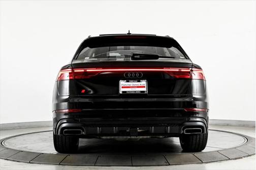 2024 Audi Q8 55 Prestige