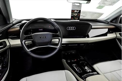2025 Audi Q6 e-tron Premium Plus quattro