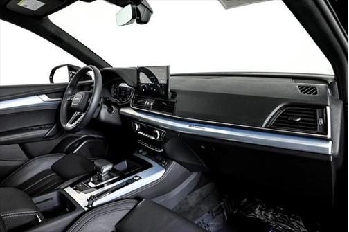 2024 Audi Q5 45 S line Prestige