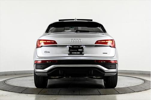 2024 Audi Q5 45 S line Premium Plus