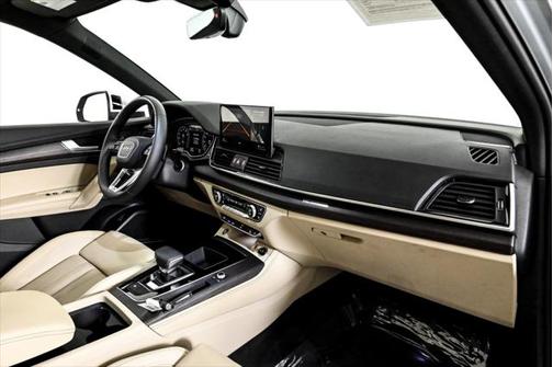 2024 Audi Q5 45 S line Premium Plus