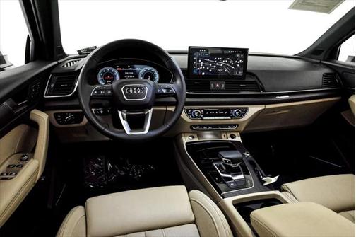 2024 Audi Q5 45 S line Premium Plus