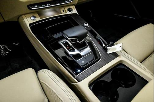 2024 Audi Q5 45 S line Premium Plus