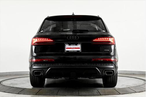 2025 Audi Q7 55 Prestige