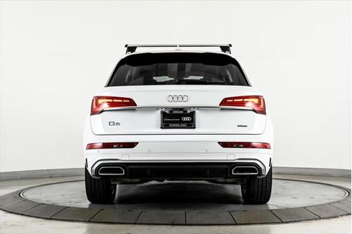 2023 Audi Q5 45 S line Premium Plus