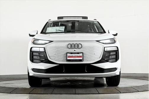 2025 Audi Q6 e-tron Premium quattro