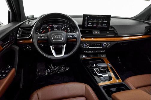 2023 Audi Q5 45 S line Premium