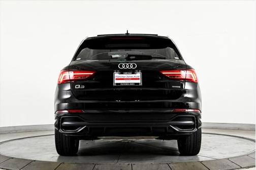 2022 Audi Q3 45 S line Premium Plus