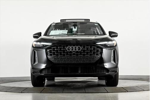2025 Audi Q5 Premium Plus 2.0 TFSI quattro