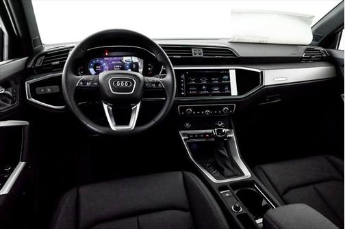 2025 Audi Q3 S line Premium 45 TFSI quattro