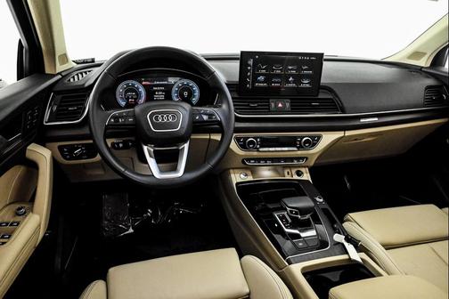 2024 Audi Q5 45 S line Premium Plus