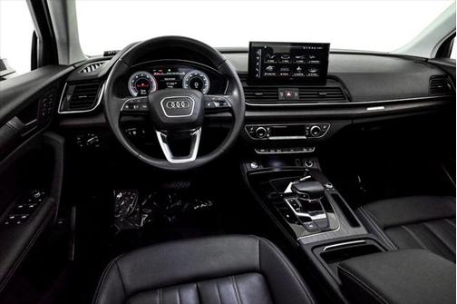 2022 Audi Q5 40 Premium Plus