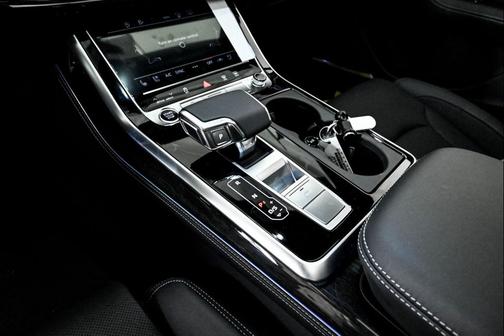 2025 Audi Q7 55 Prestige