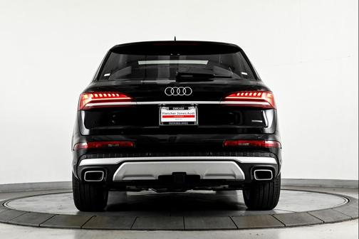 2025 Audi Q7 55 Prestige
