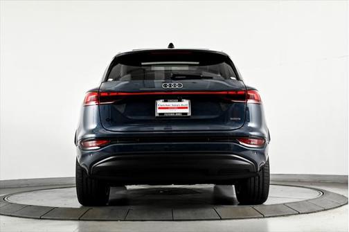 2025 Audi Q6 e-tron Premium Plus quattro