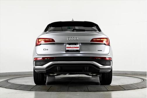 2024 Audi Q5 45 S line Premium