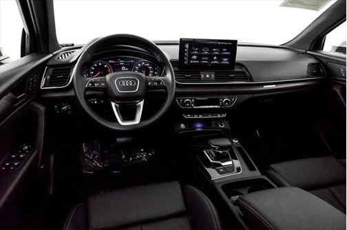 2024 Audi Q5 45 S line Premium