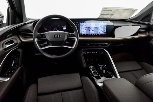 2025 Audi Q5 Premium Plus 2.0 TFSI quattro