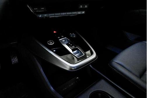 2025 Audi Q4 e-tron Premium Plus 55 quattro