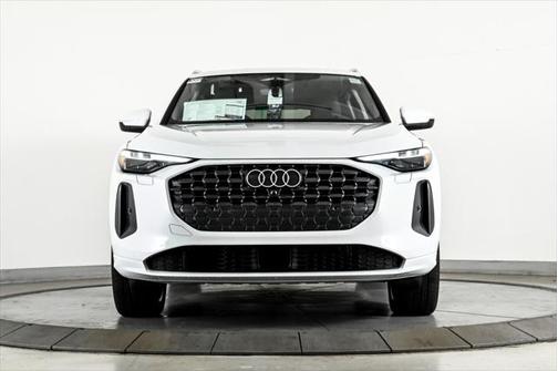 2025 Audi Q5 Premium Plus 2.0 TFSI quattro
