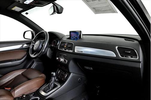 2018 Audi Q3 Sport Premium Plus/ Technology