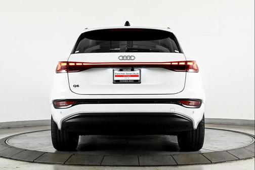 2025 Audi Q6 e-tron Premium Plus quattro