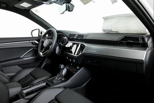 2025 Audi Q3 S line Premium 45 TFSI quattro